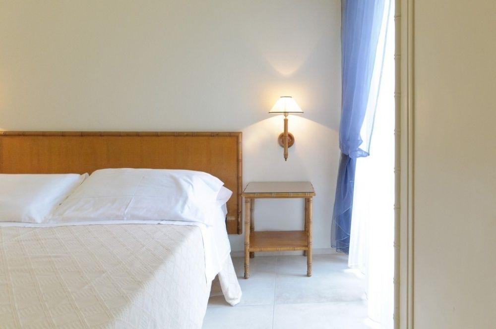 Hotel Trionfal Милано Мартима Екстериор снимка