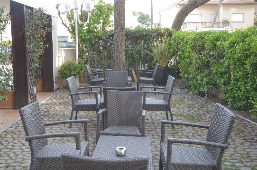 Hotel Trionfal Милано Мартима Екстериор снимка